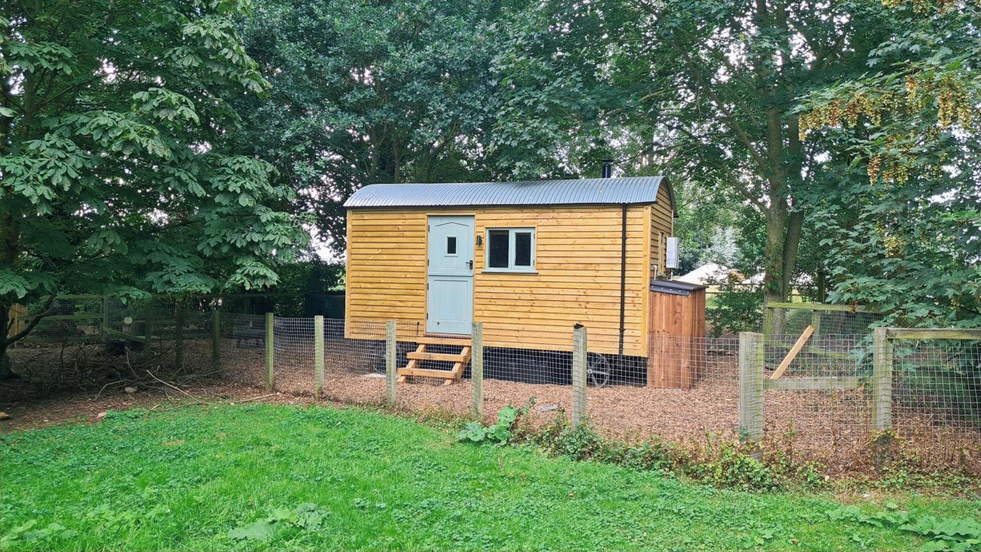 Horsley Hale Farm Glamping Hotel Ely Bilik gambar